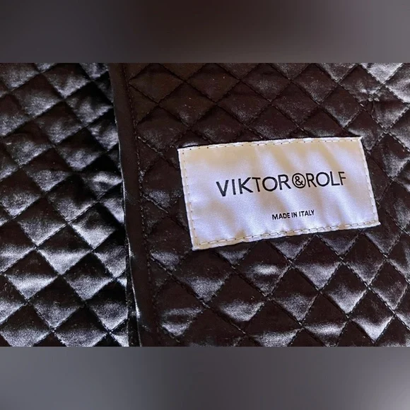 Viktor & Rolf Stunning Quilted Satin short Jacket EUC in black XS